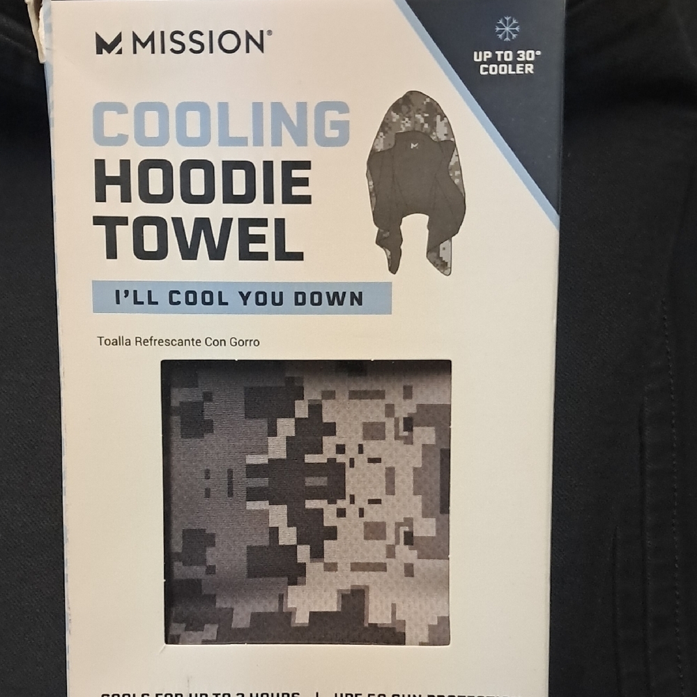 Mission Cooling Hoodie Towel